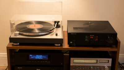 A turntable and a network streamer feeding the same hi-fi amplifier and speakers